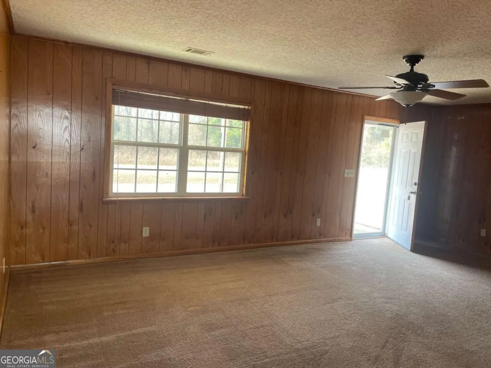 109 Lincoln DR Glennville, GA 30427