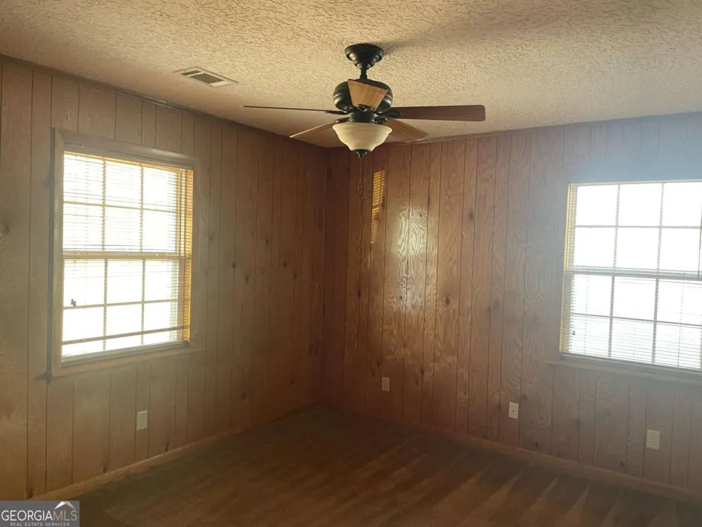 109 Lincoln DR Glennville, GA 30427