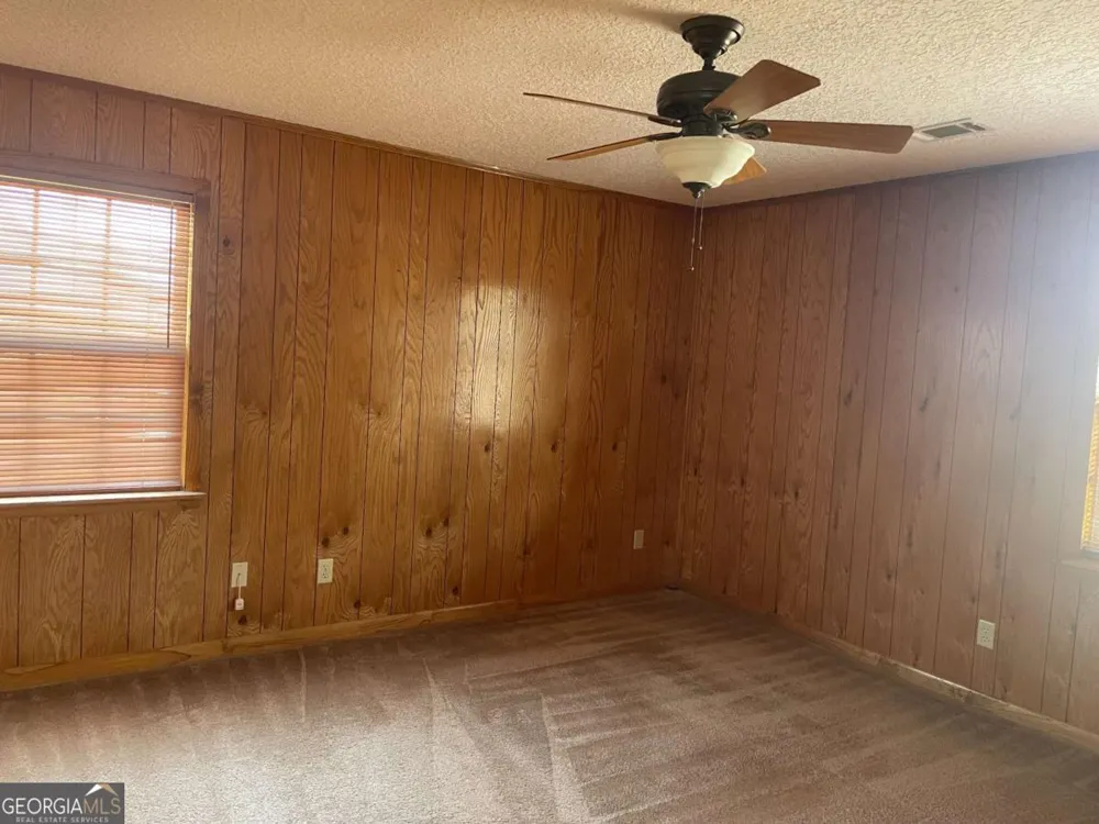 109 Lincoln DR Glennville, GA 30427