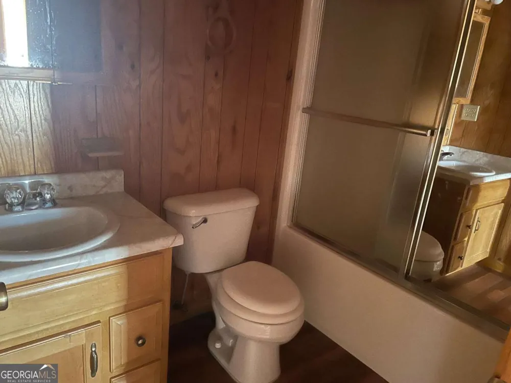 109 Lincoln DR Glennville, GA 30427