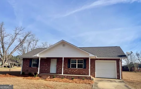 109 Lincoln DR