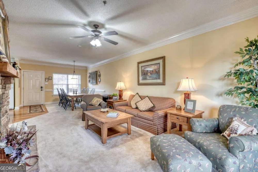 94 Gleneagle CT Clayton, GA 30525