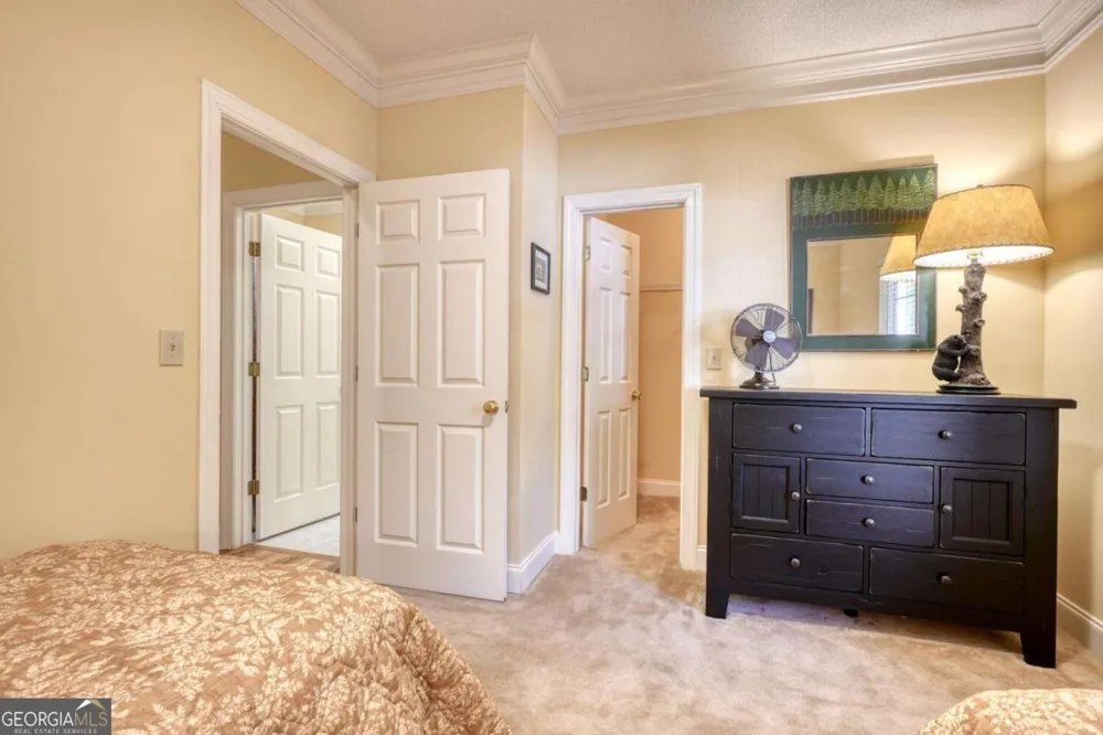 94 Gleneagle CT Clayton, GA 30525