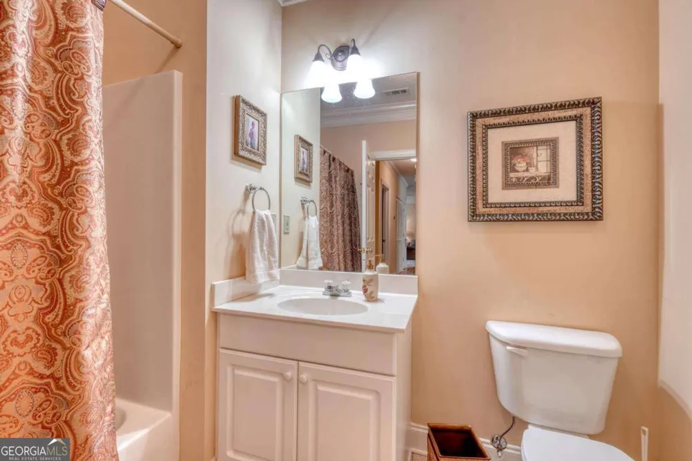 94 Gleneagle CT Clayton, GA 30525
