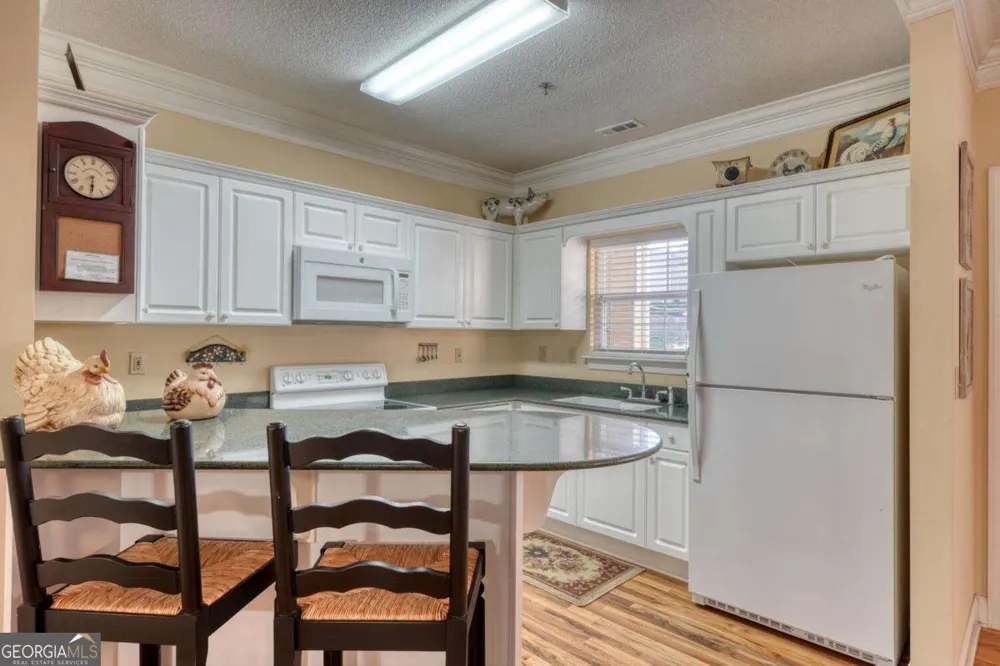 94 Gleneagle CT Clayton, GA 30525