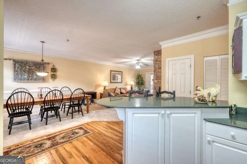 94 Gleneagle CT Clayton, GA 30525
