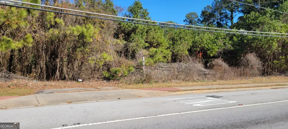 1002 ROCKBRIDGE RD Norcross, GA 30093