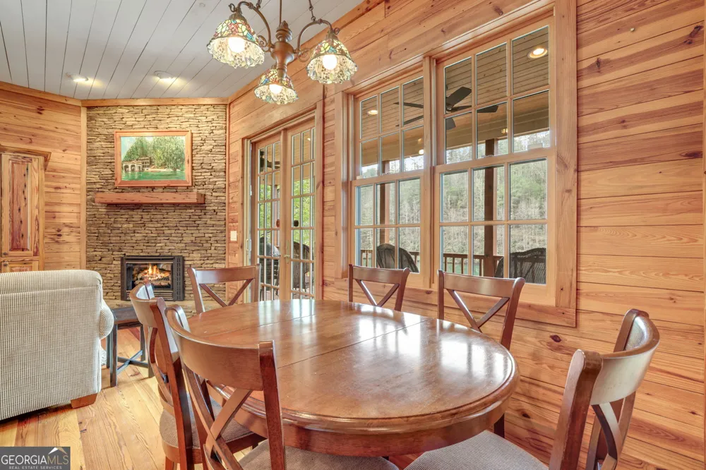 1233 Tame Turkey RD Lakemont, GA 30552
