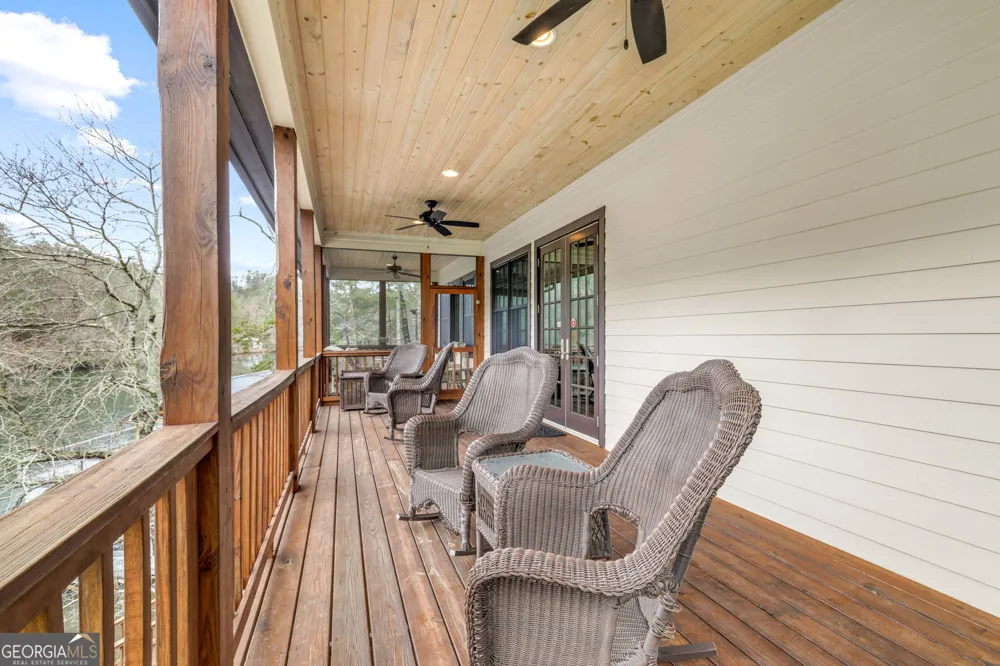 1233 Tame Turkey RD Lakemont, GA 30552