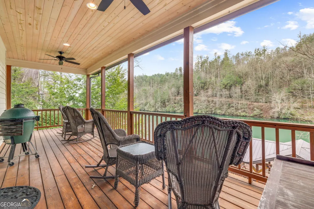 1233 Tame Turkey RD Lakemont, GA 30552