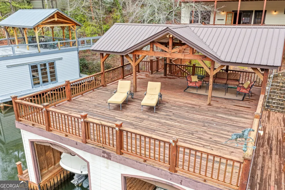 1233 Tame Turkey RD Lakemont, GA 30552