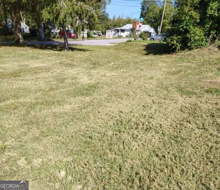 857 College ST Royston, GA 30662