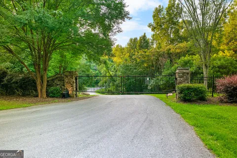 136 Red Oak TRL