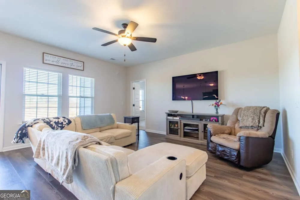 1879 Arnold DR SE Allenhurst, GA 31301