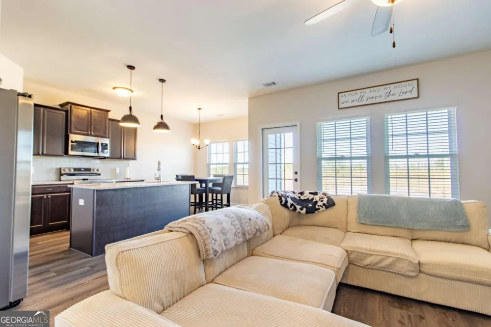 1879 Arnold DR SE Allenhurst, GA 31301