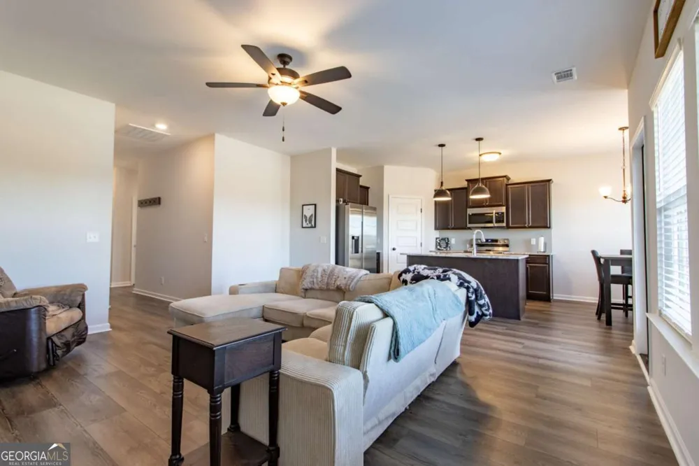 1879 Arnold DR SE Allenhurst, GA 31301