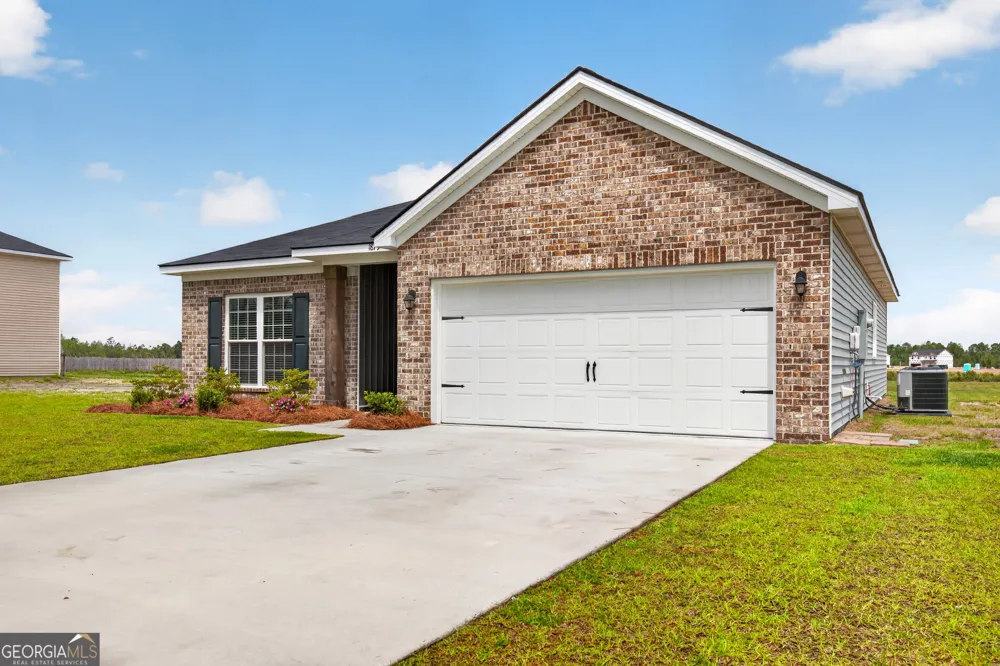 1879 Arnold DR SE Allenhurst, GA 31301