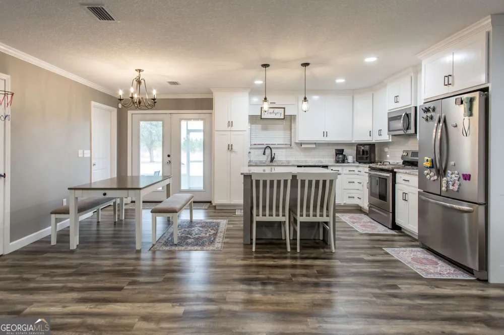 4697 Effie Sweat LN Waycross, GA 31503