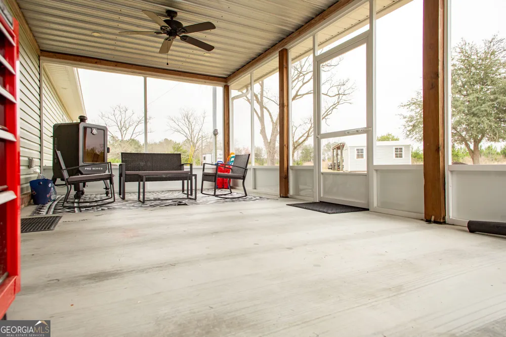 4697 Effie Sweat LN Waycross, GA 31503