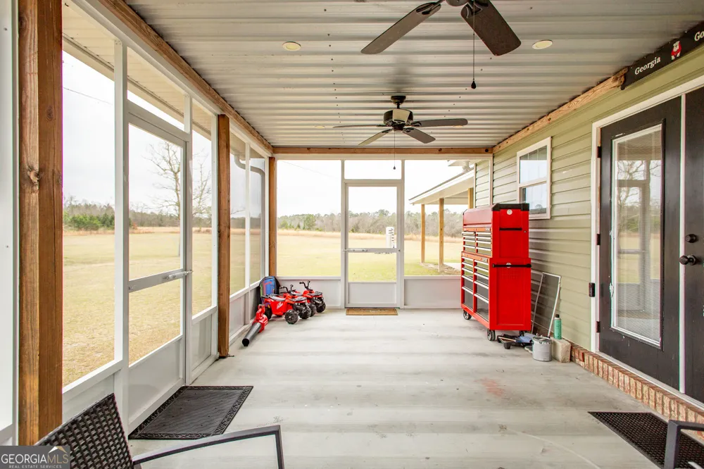 4697 Effie Sweat LN Waycross, GA 31503