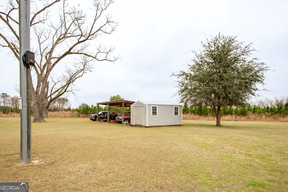 4697 Effie Sweat LN Waycross, GA 31503