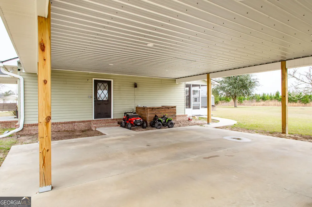 4697 Effie Sweat LN Waycross, GA 31503