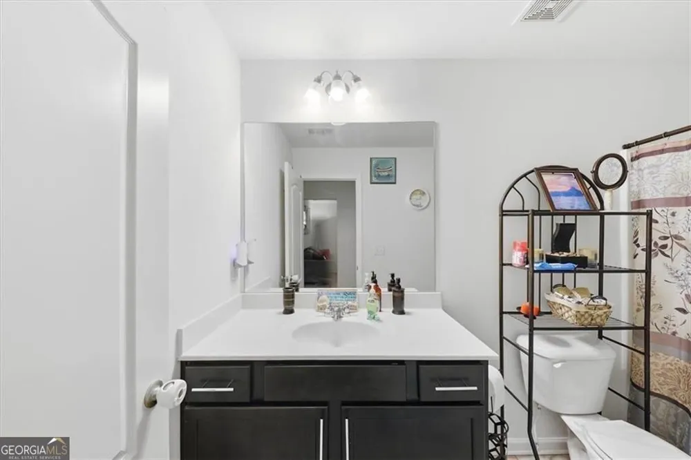 5527 Radford LOOP Fairburn, GA 30213