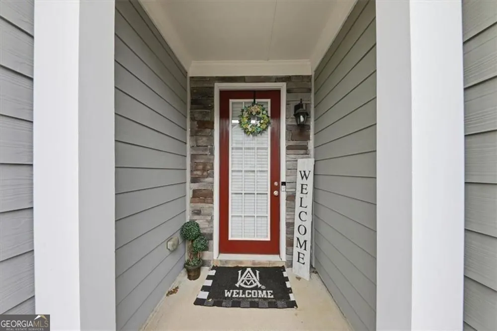 5527 Radford LOOP Fairburn, GA 30213