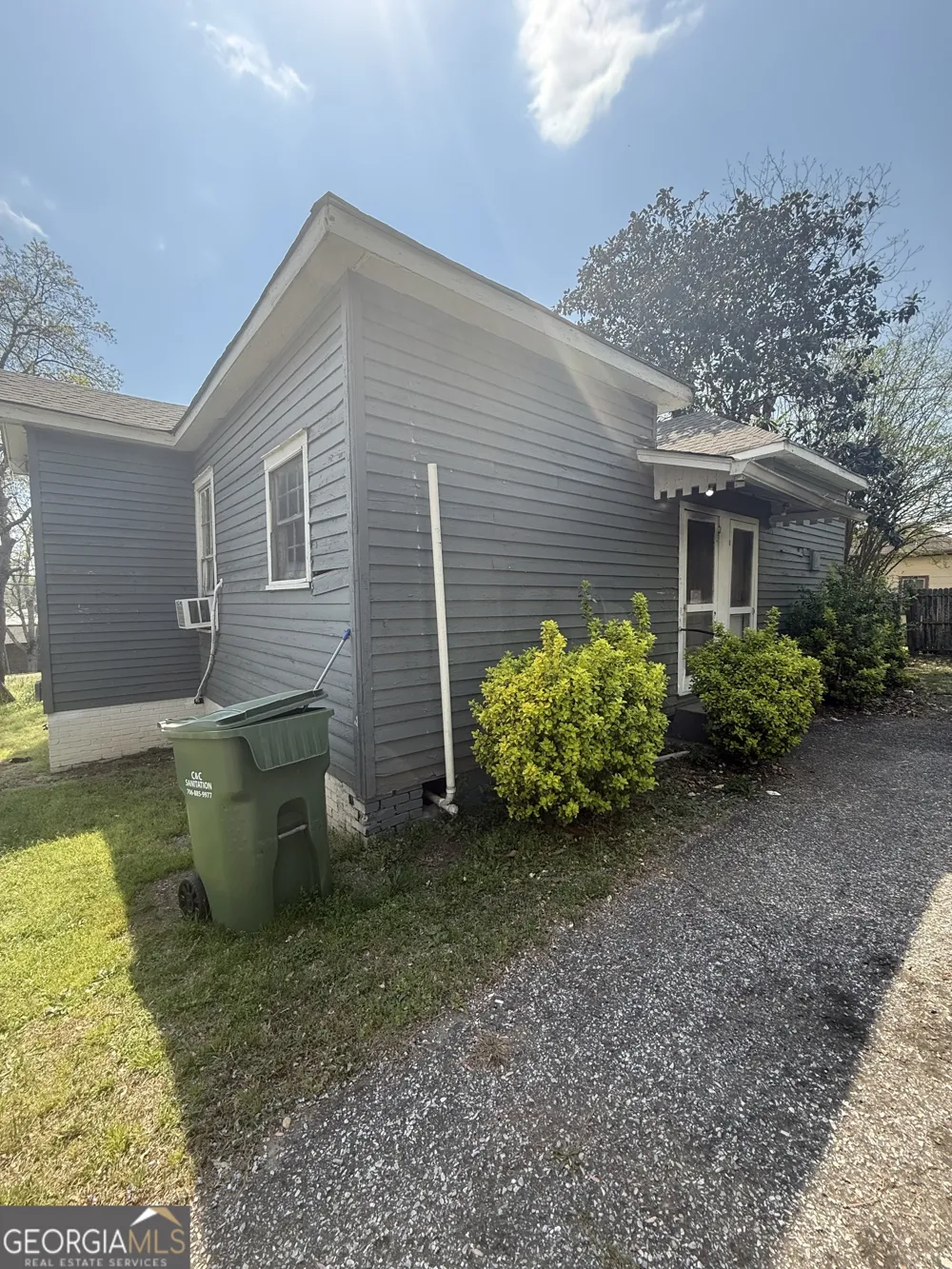 902 1st ST Lanett, AL 36863