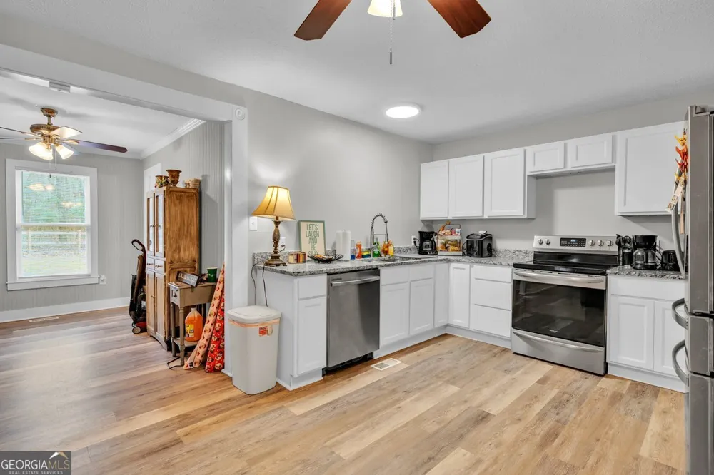 418 Flintside DR Cobb, GA 31735