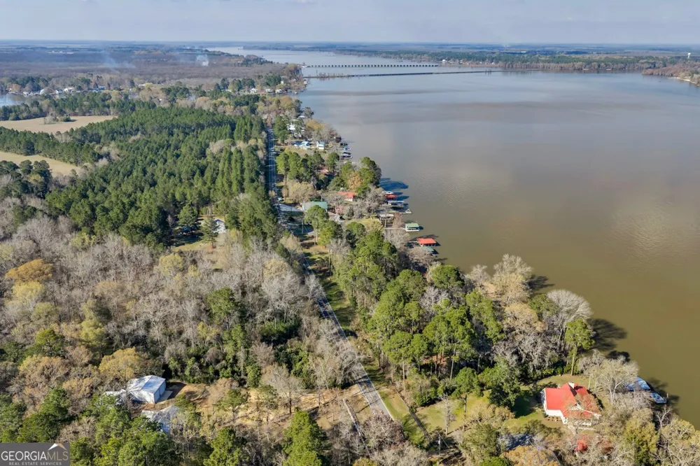 418 Flintside DR Cobb, GA 31735