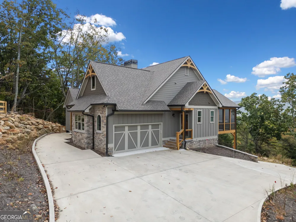 102 Moose LOOP Waleska, GA 30183