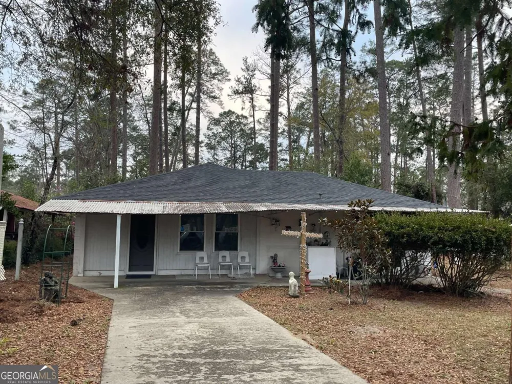 129 E Brumby ST Reidsville, GA 30453