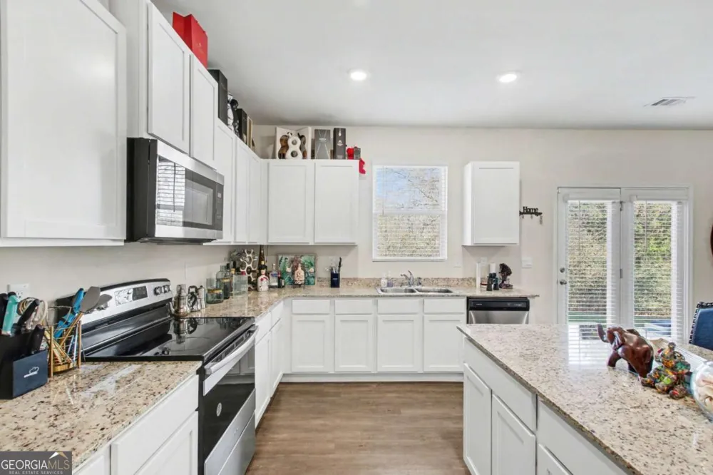 367 Hughes LN Pendergrass, GA 30567