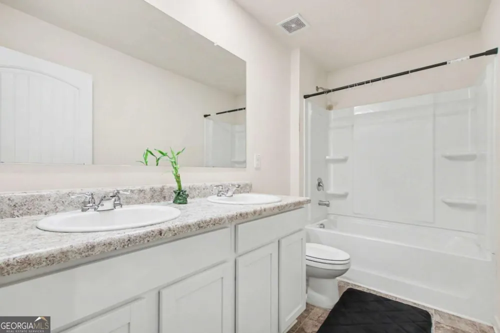 367 Hughes LN Pendergrass, GA 30567