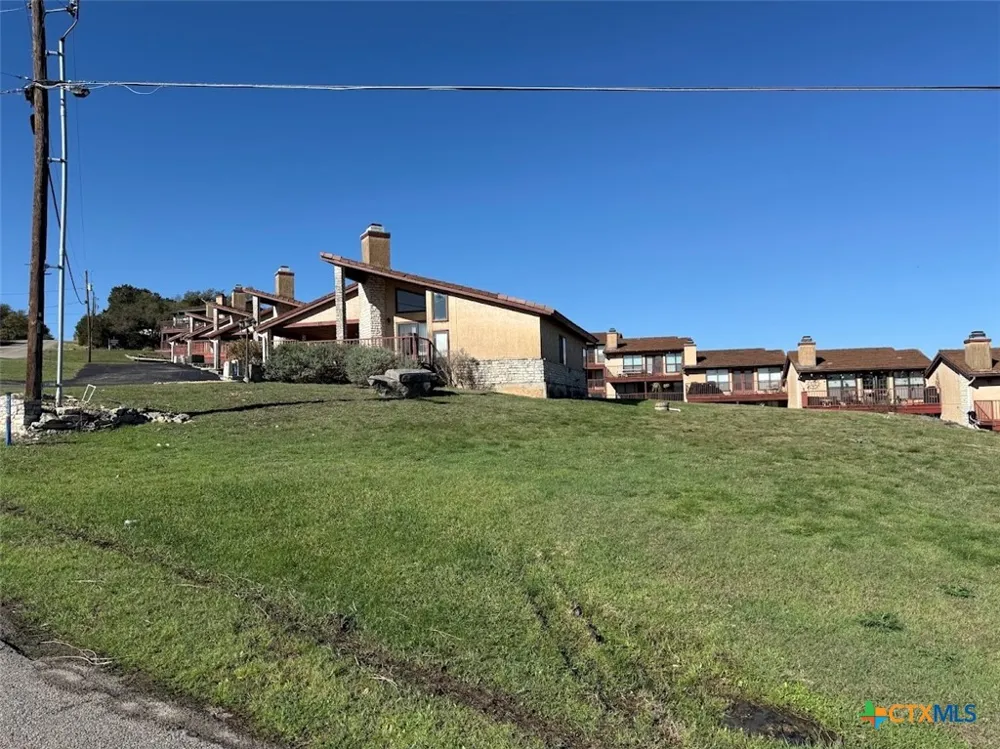 116 Campbell Drive #15 Canyon Lake, TX 78133