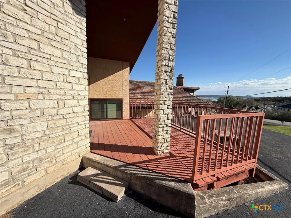116 Campbell Drive #15 Canyon Lake, TX 78133