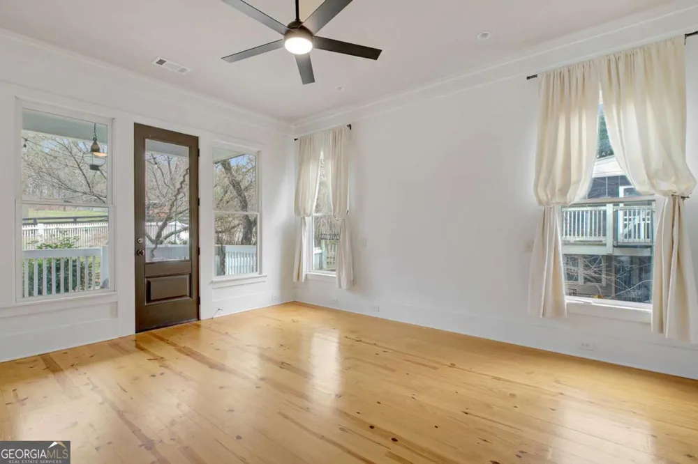 10559 Serenbe LN Chattahoochee Hills, GA 30268