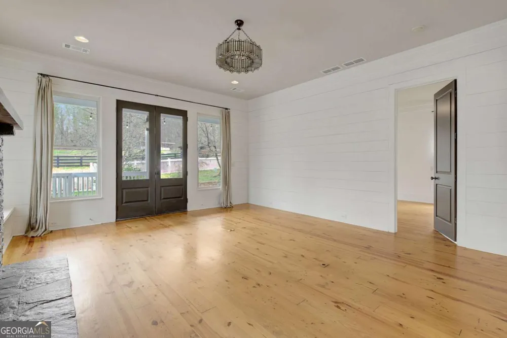 10559 Serenbe LN Chattahoochee Hills, GA 30268