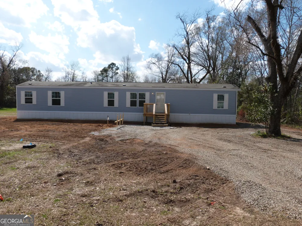 116 1st AVE Twin City, GA 30471