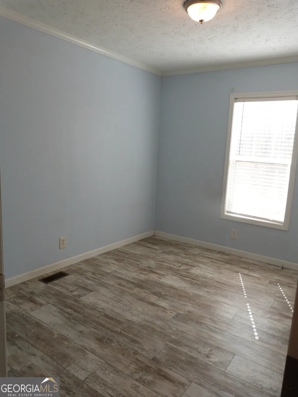 116 1st AVE Twin City, GA 30471