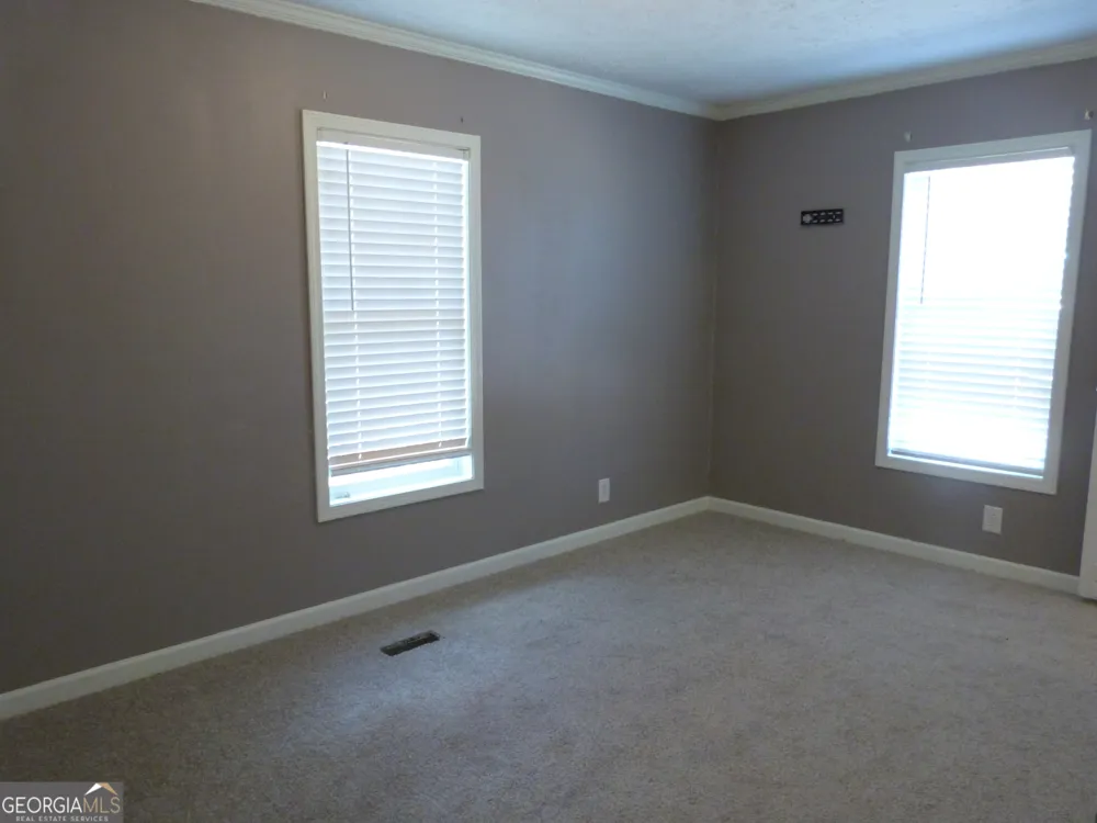 116 1st AVE Twin City, GA 30471