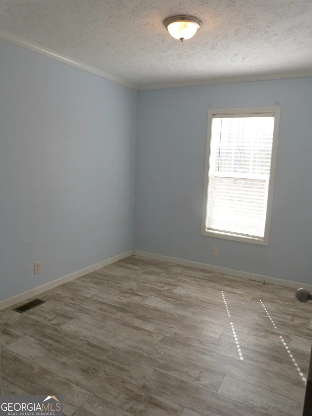 116 1st AVE Twin City, GA 30471