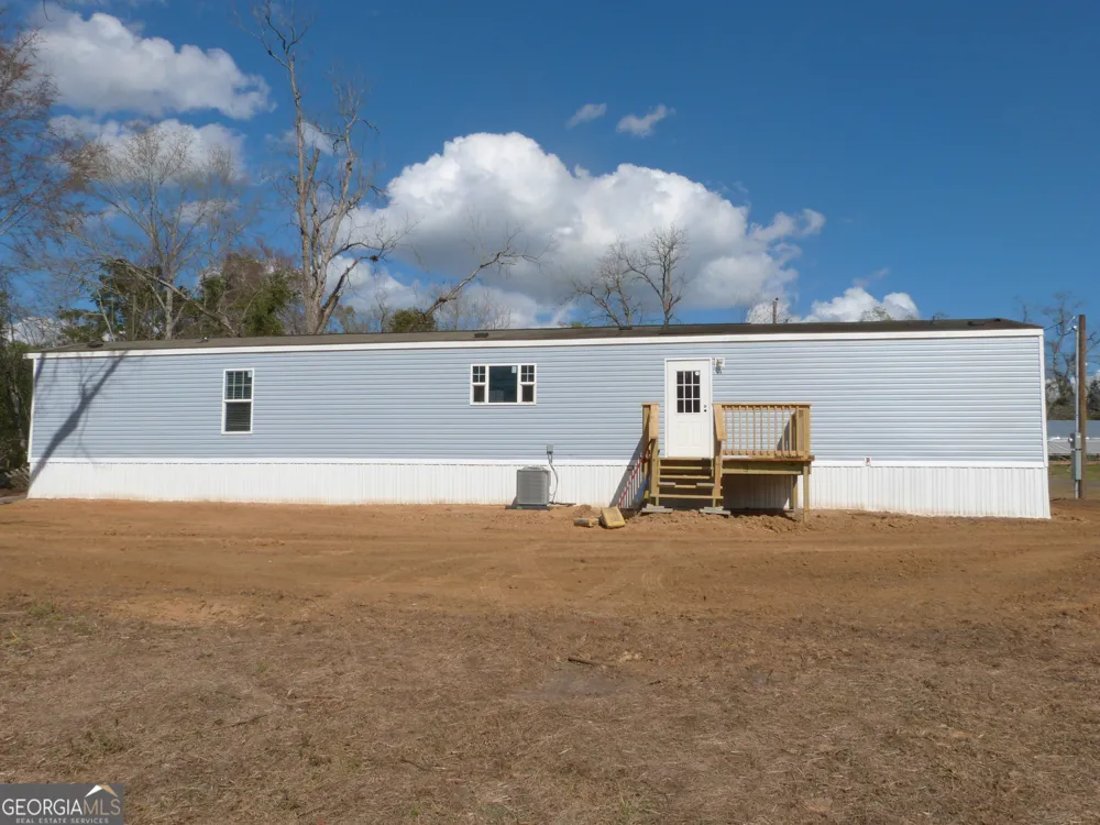 116 1st AVE Twin City, GA 30471