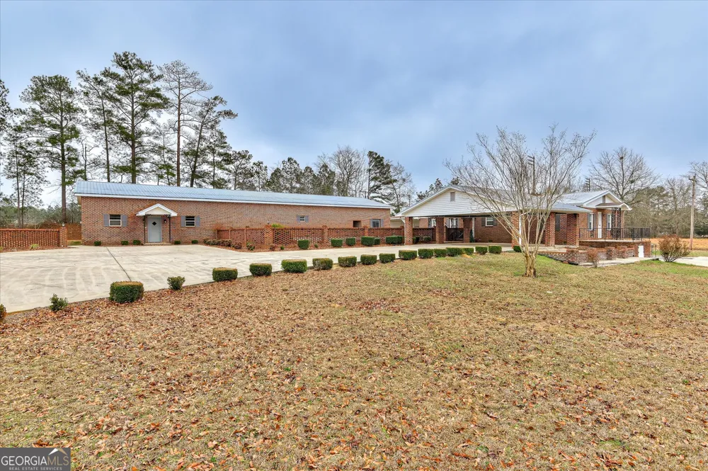 1690 Wrens HWY Thomson, GA 30824