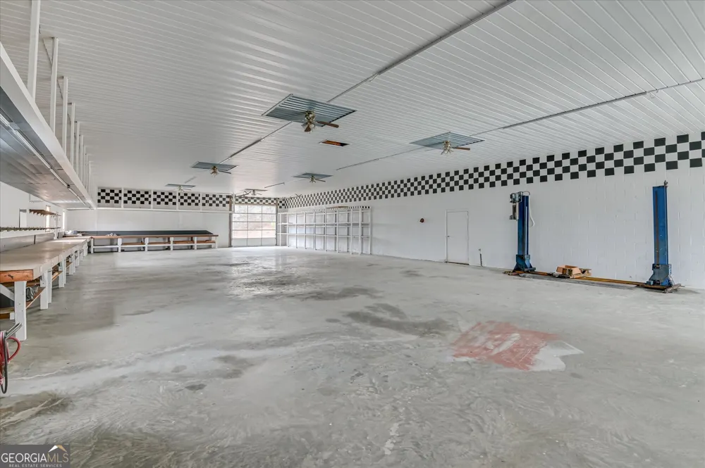 1690 Wrens HWY Thomson, GA 30824
