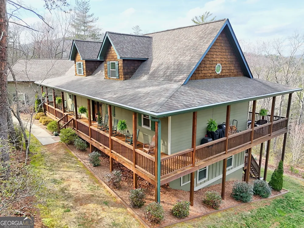 421 Hickory Nut Mtn Tallulah Falls, GA 30573