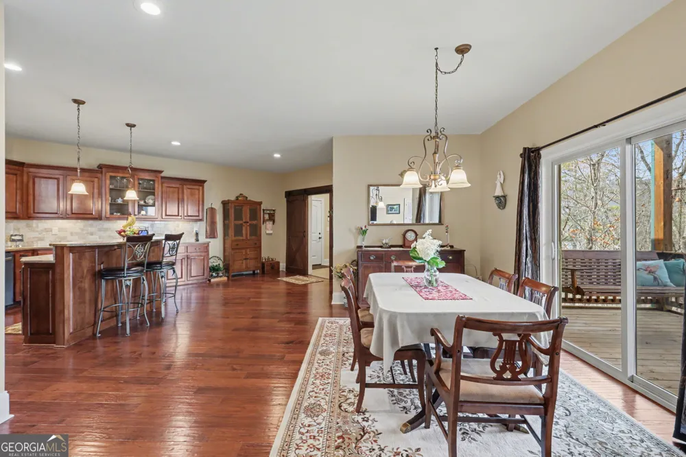 421 Hickory Nut Mtn Tallulah Falls, GA 30573