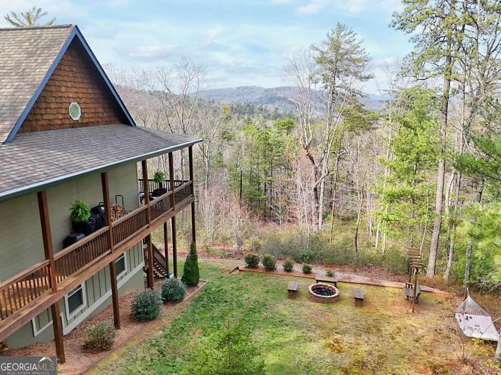 421 Hickory Nut Mtn Tallulah Falls, GA 30573