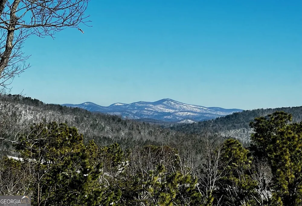 421 Hickory Nut Mtn Tallulah Falls, GA 30573